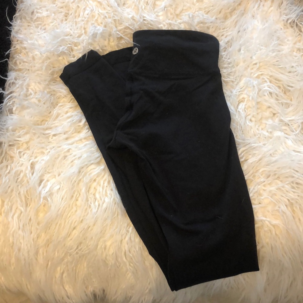 Lululemon Wunder under legging- worn once!